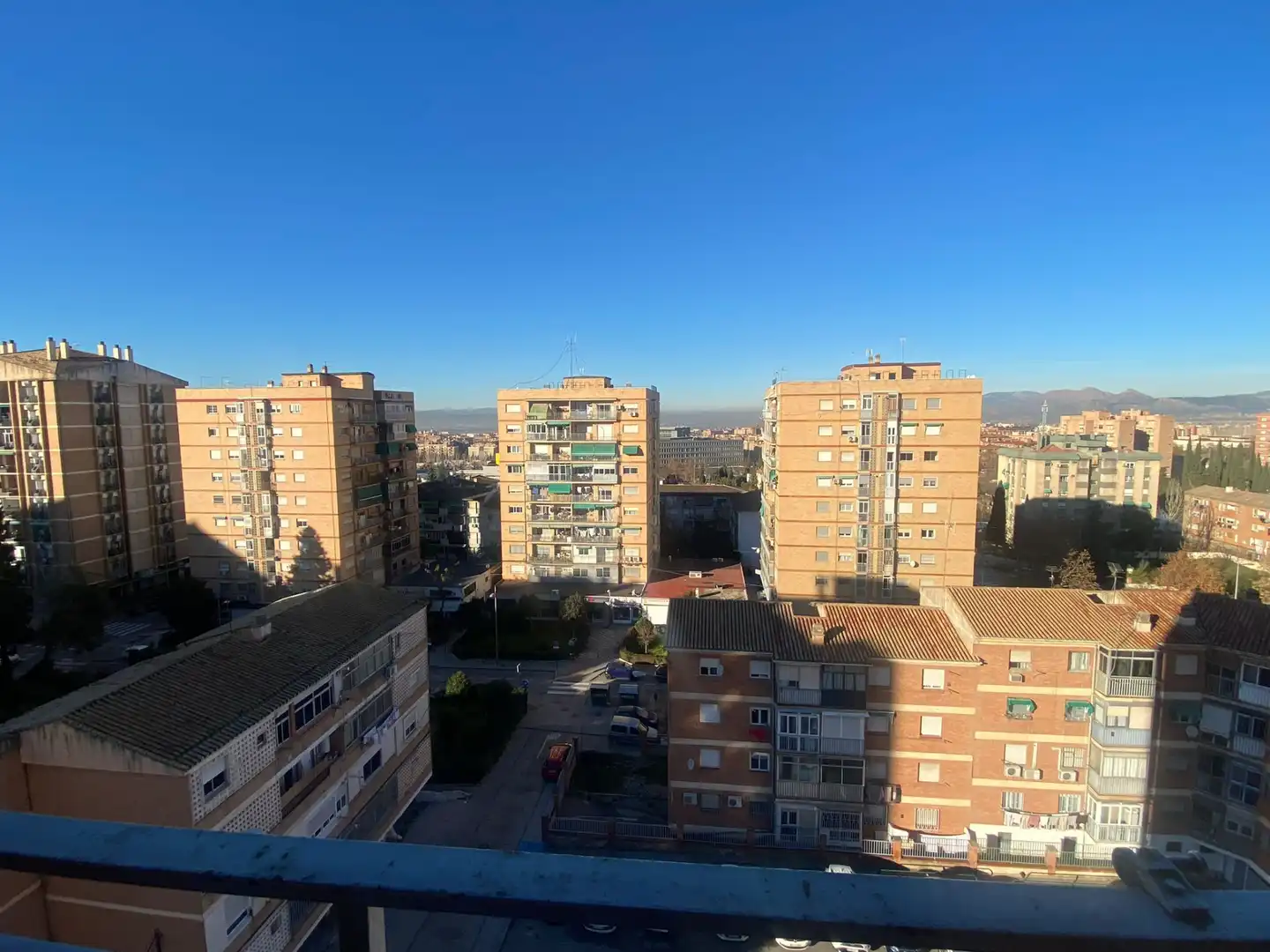 Vista exterior de Piso en venta en Granada con Terraza