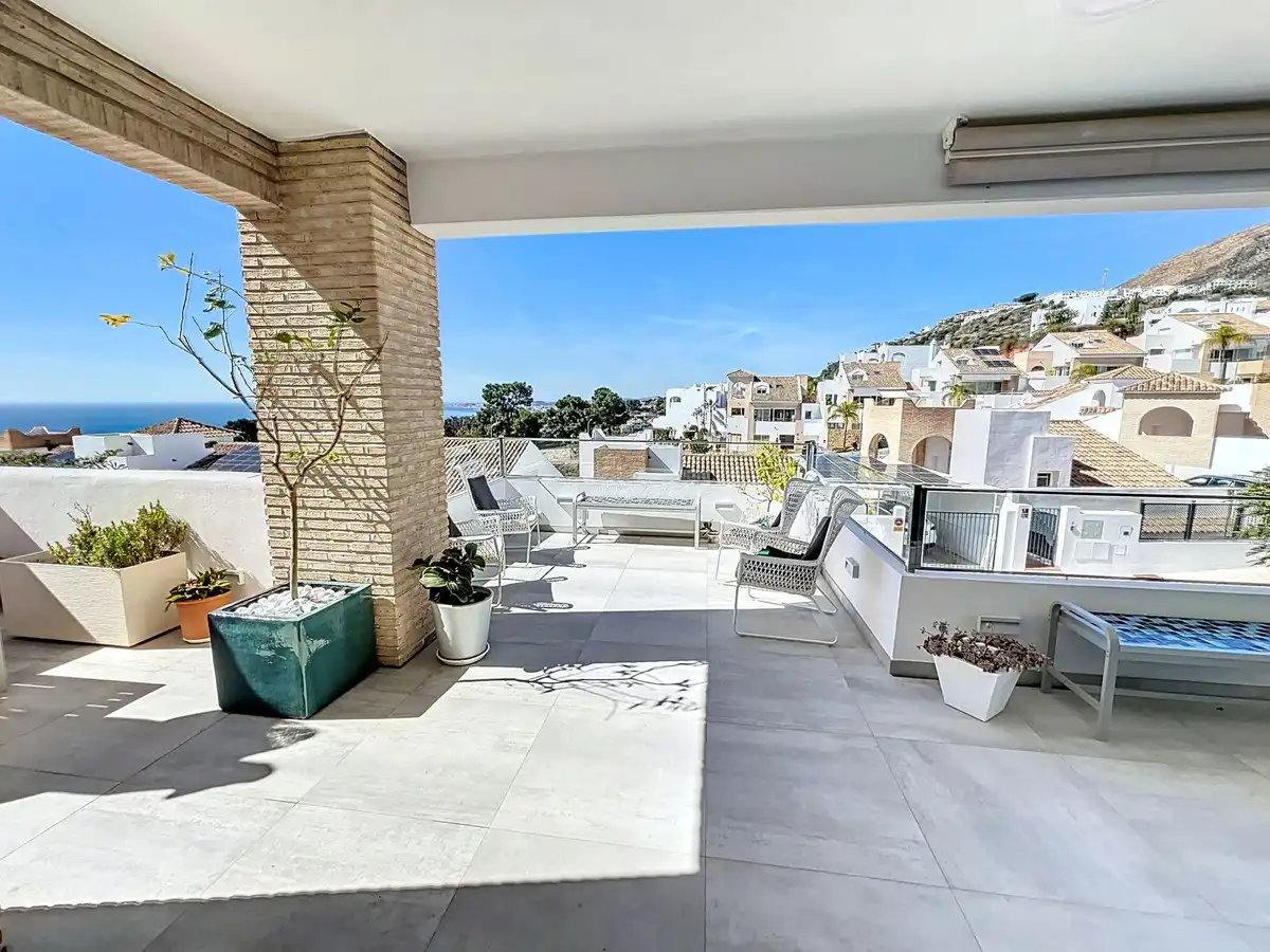 Casa bifamiliare con piscina in vendita a Arroyo de la Miel, imagen 2