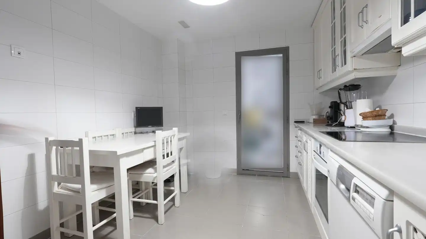 Küche von Wohnung zum Verkauf in Madrid mit Heizung, Abstellraum und Gemeinschaftspool