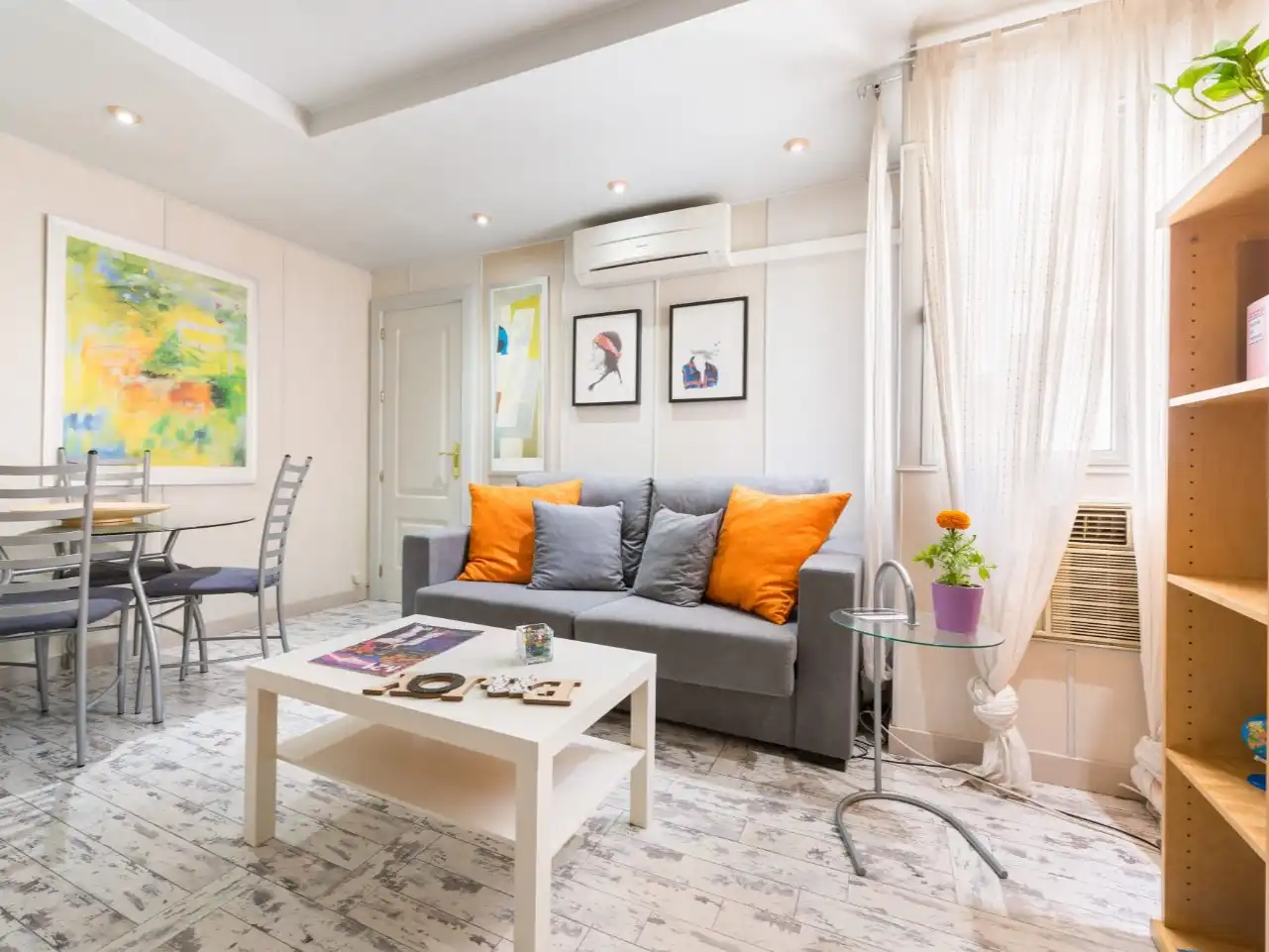 Sala de estar de Apartamento en venta en  Madrid Capital con Aire acondicionado