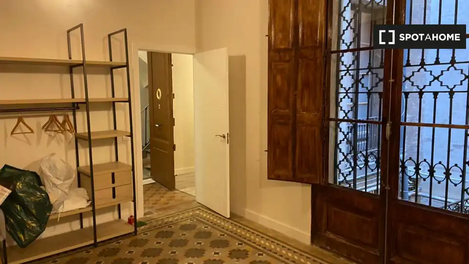 Piso con terraza en alquiler en Ciutat Vella, imagen 5