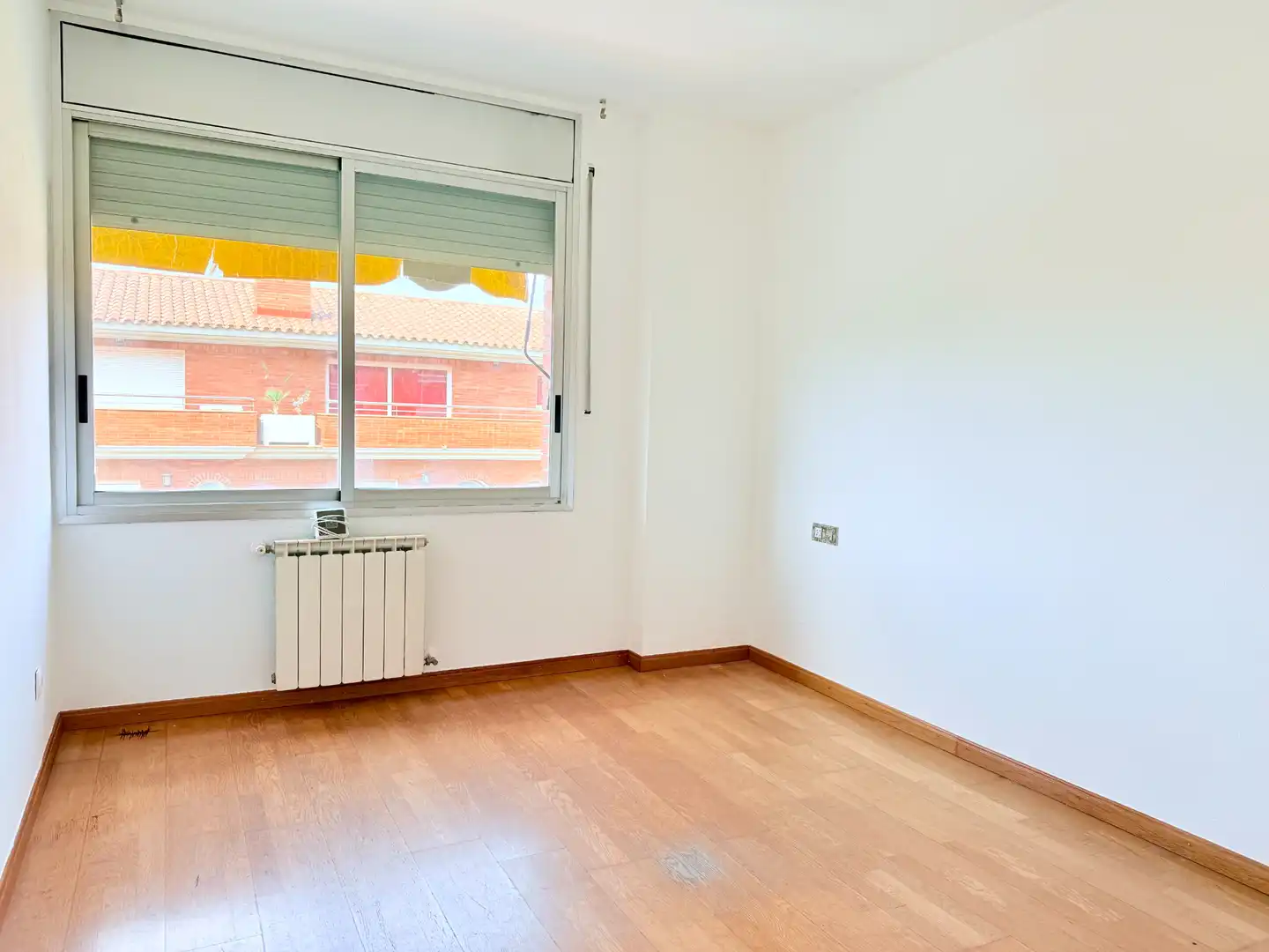 Habitación de Casa adosada de alquiler en Sant Feliu de Llobregat con Aire acondicionado, Calefacción y Jardín privado