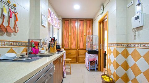 Foto 4 de Casa adosada en venta en Centro, Bormujos