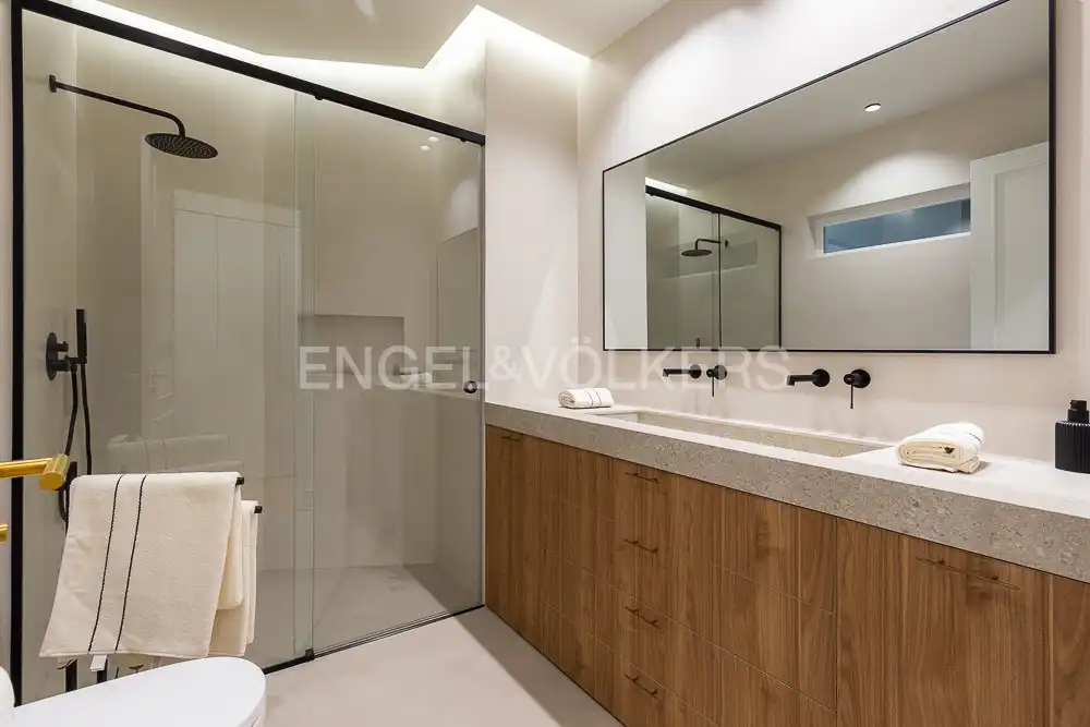 Baño de Ático de alquiler en Valencia con Aire acondicionado, Calefacción y Terraza