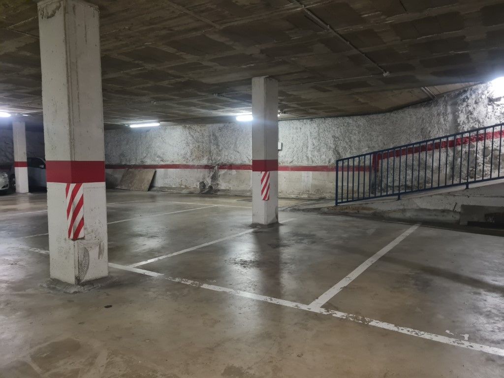 Parking of Garage to rent in Girona Capital