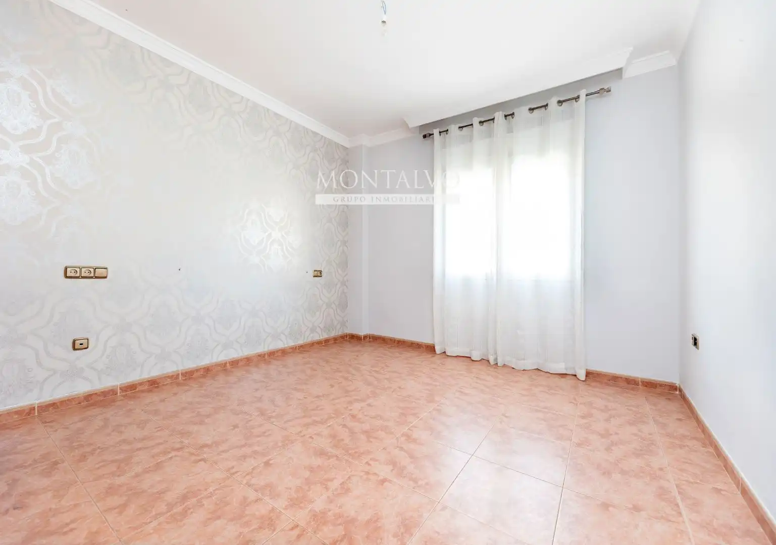 Habitación de Casa adosada en venta en Pinos Puente con Terraza y Trastero