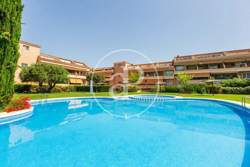 Vista exterior de Ático en venta en Bétera con Aire acondicionado, Calefacción y Jardín privado