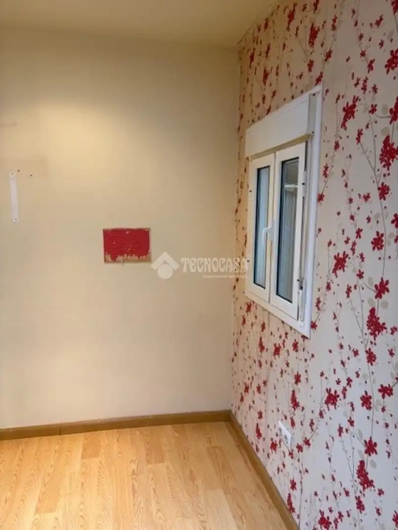 Bedroom of Flat for sale in Madrid