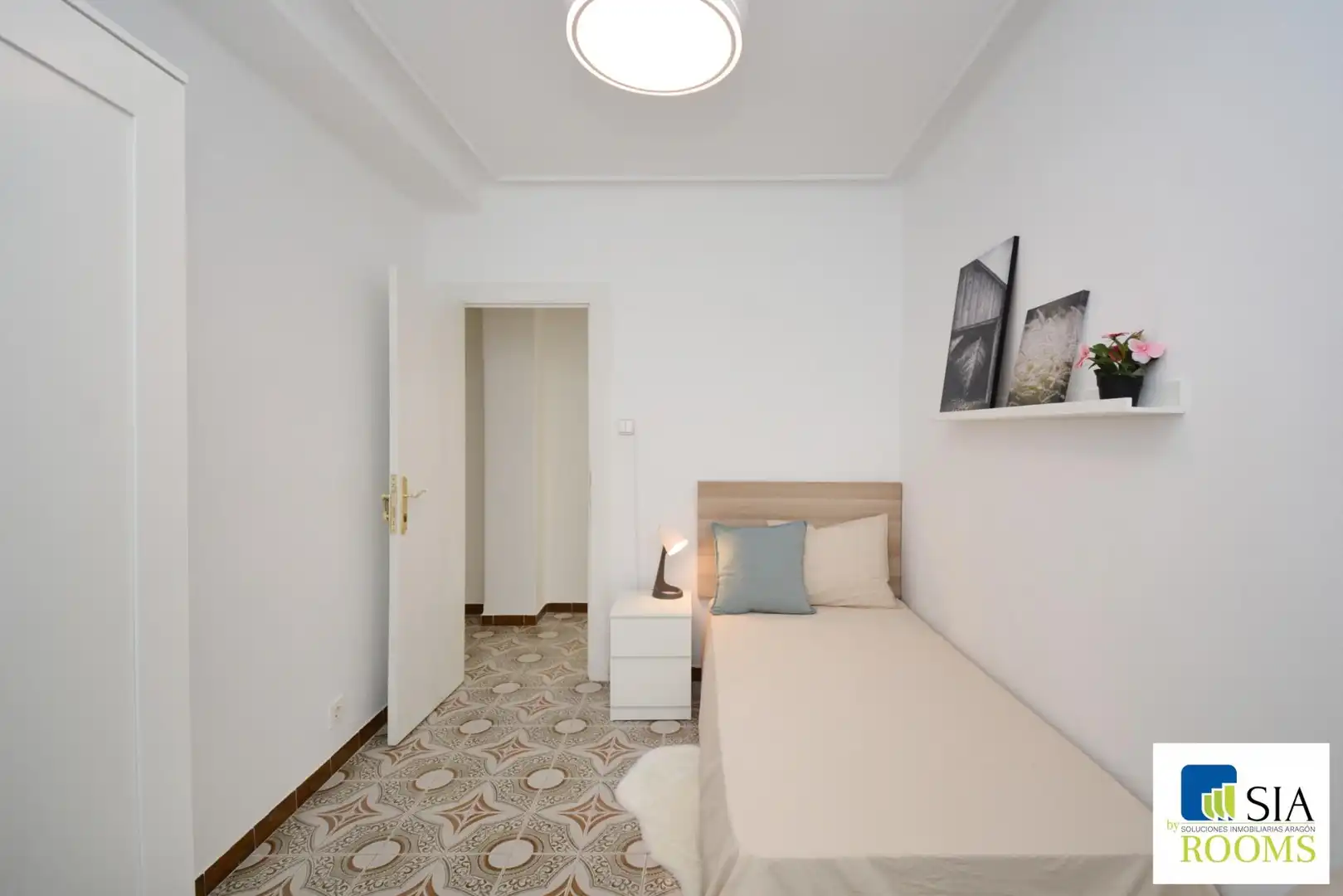 Habitación de Piso para compartir en Zaragoza con Calefacción, Terraza y Amueblado