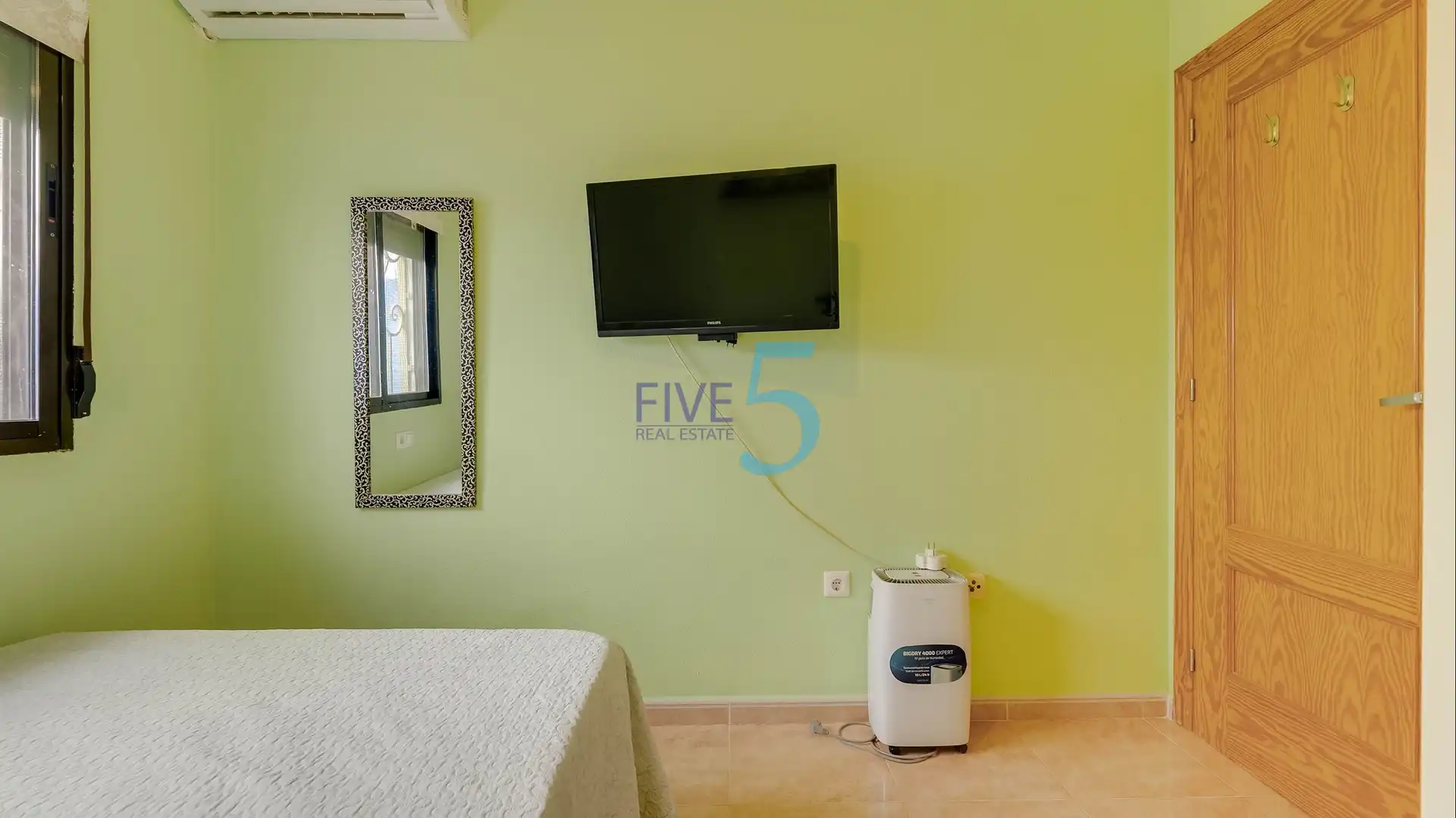 Bedroom of Flat for sale in Daya Nueva  with Terrace, Swimming Pool and Balcony