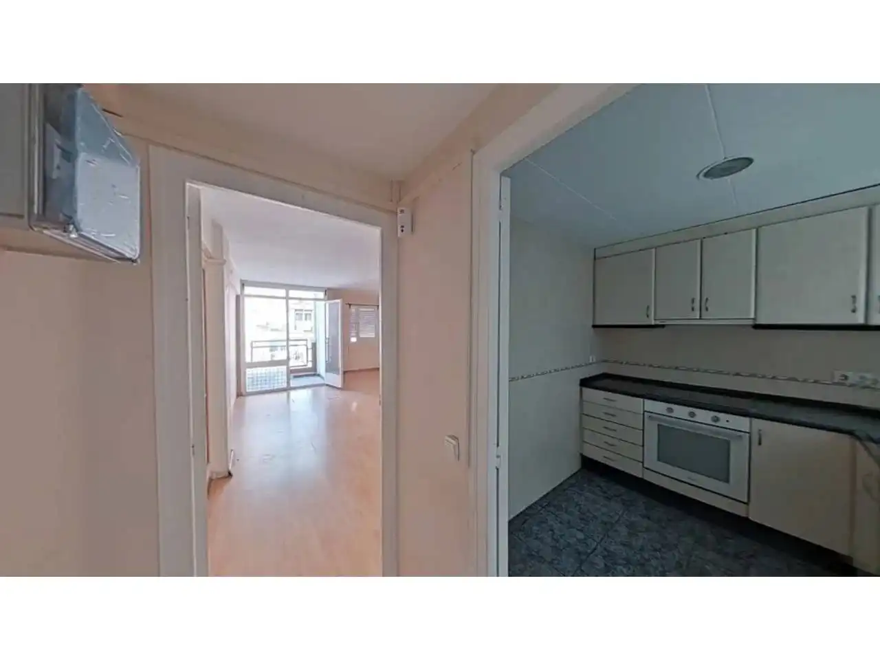 Cocina de Piso en venta en Sant Feliu de Llobregat con Balcón