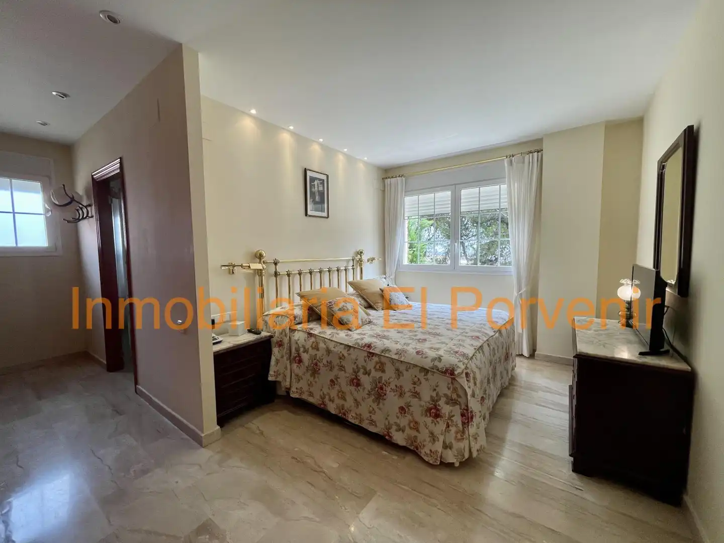 Habitación de Casa o chalet en venta en Torrent con Aire acondicionado, Jardín privado y Terraza