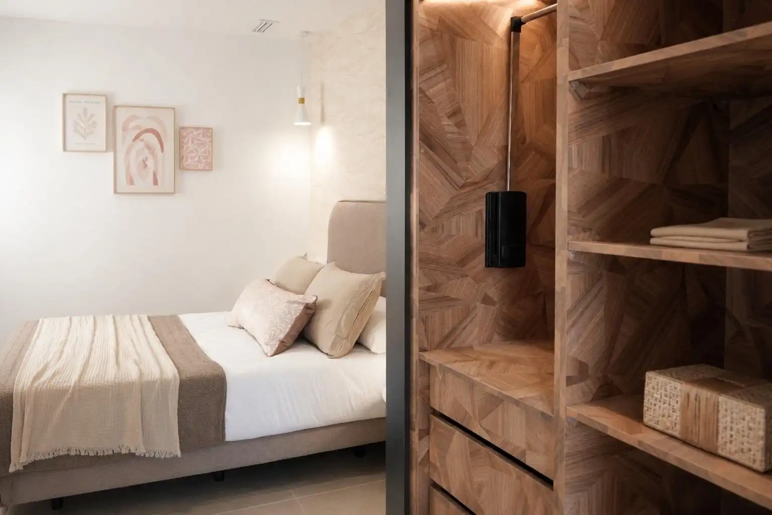 Dormitori de Finca rústica en venda en Dolores amb Aire condicionat, Jardí privat i Terrassa