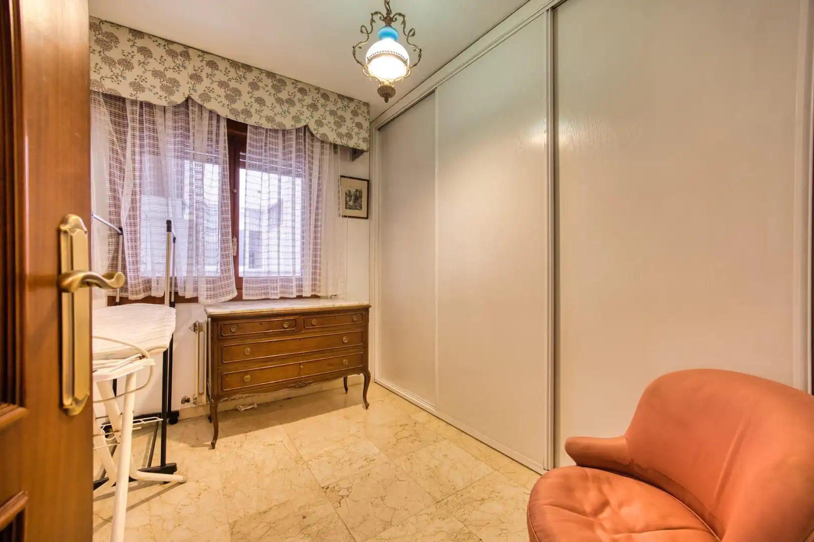 Habitación de Piso en venta en Alicante / Alacant con Aire acondicionado, Calefacción y Terraza