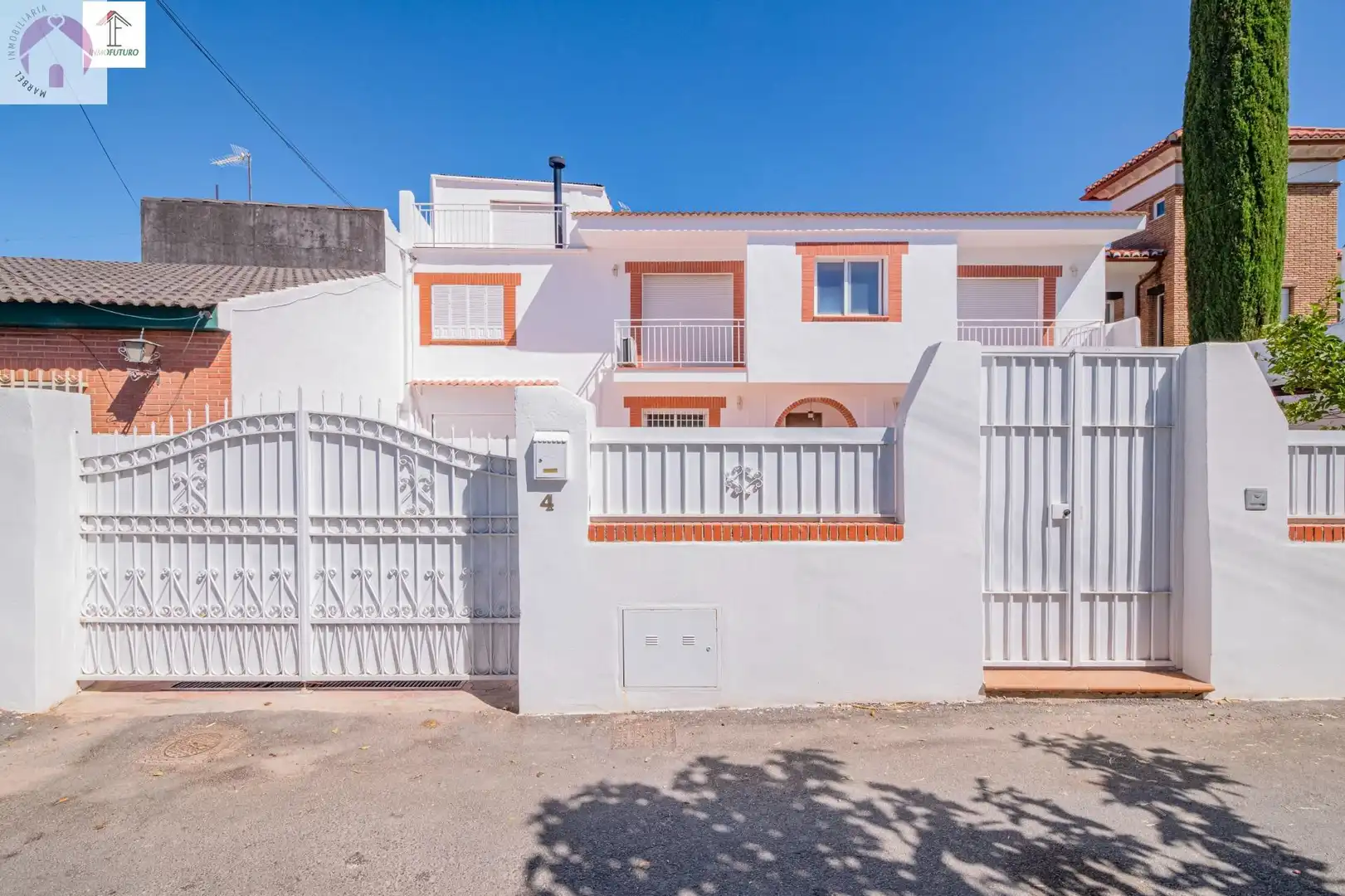 Casa amb terrassa en venda a Calle Calle Nogal 4, imagen 3