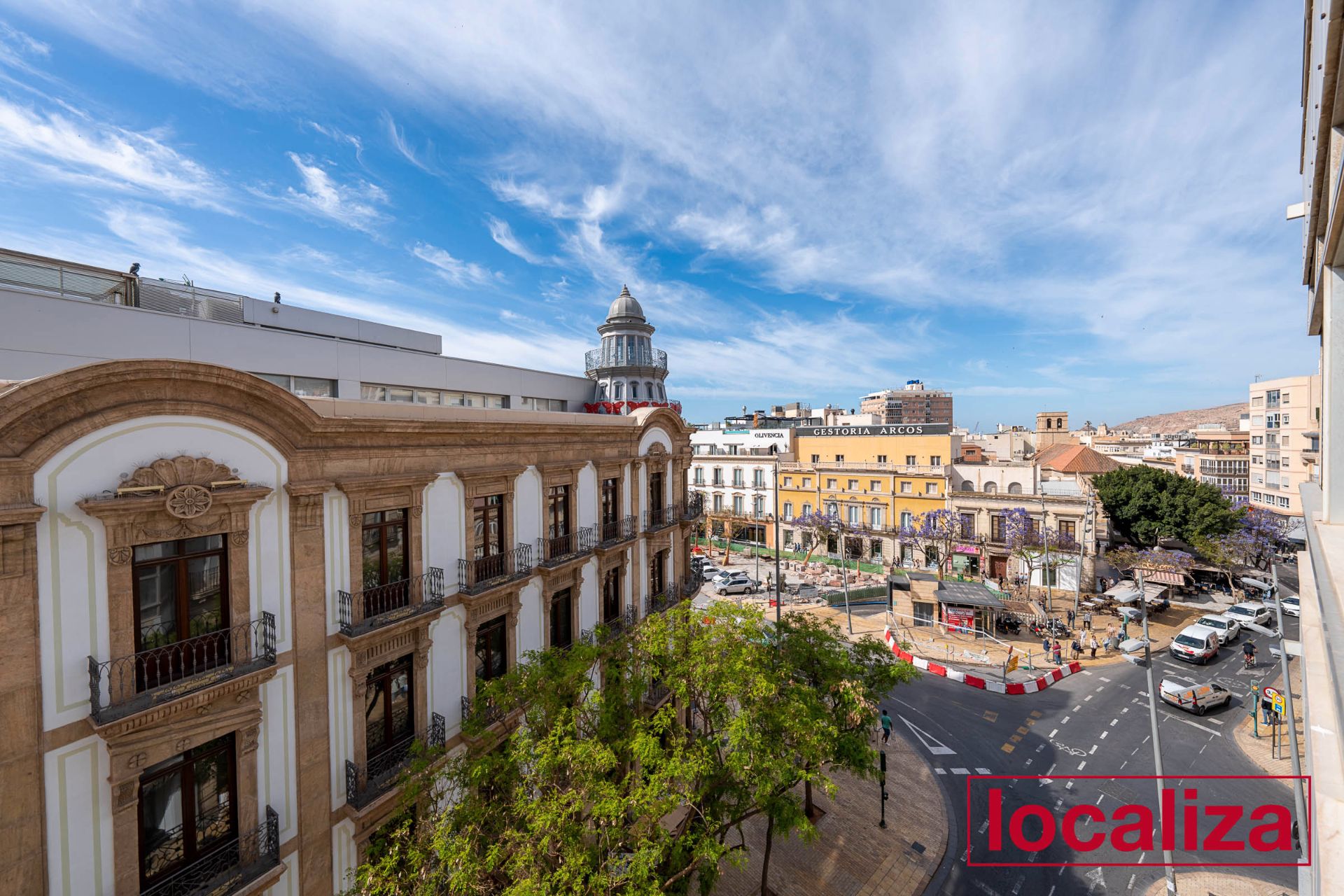 Vista exterior de Pis de lloguer en  Almería Capital amb Aire condicionat, Parquet i Terrassa