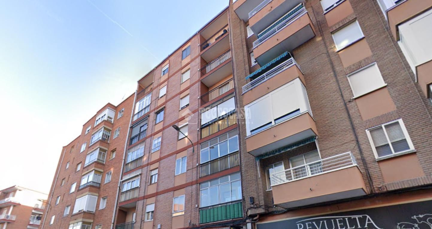 Vista exterior de Piso en venta en Valladolid Capital
