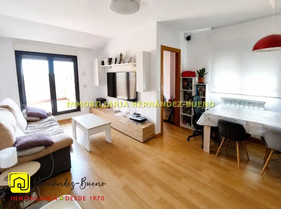 Sala de estar de Piso en venta en Moriscos con Calefacción y Terraza