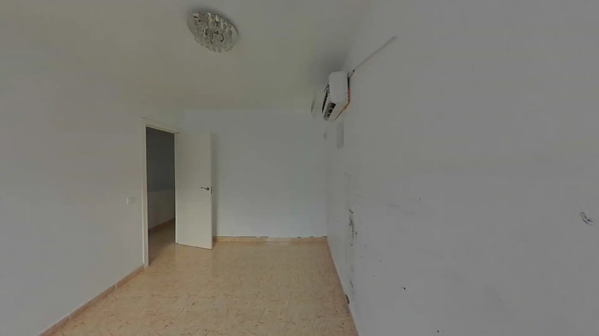 Habitación de Casa adosada en venta en Almería