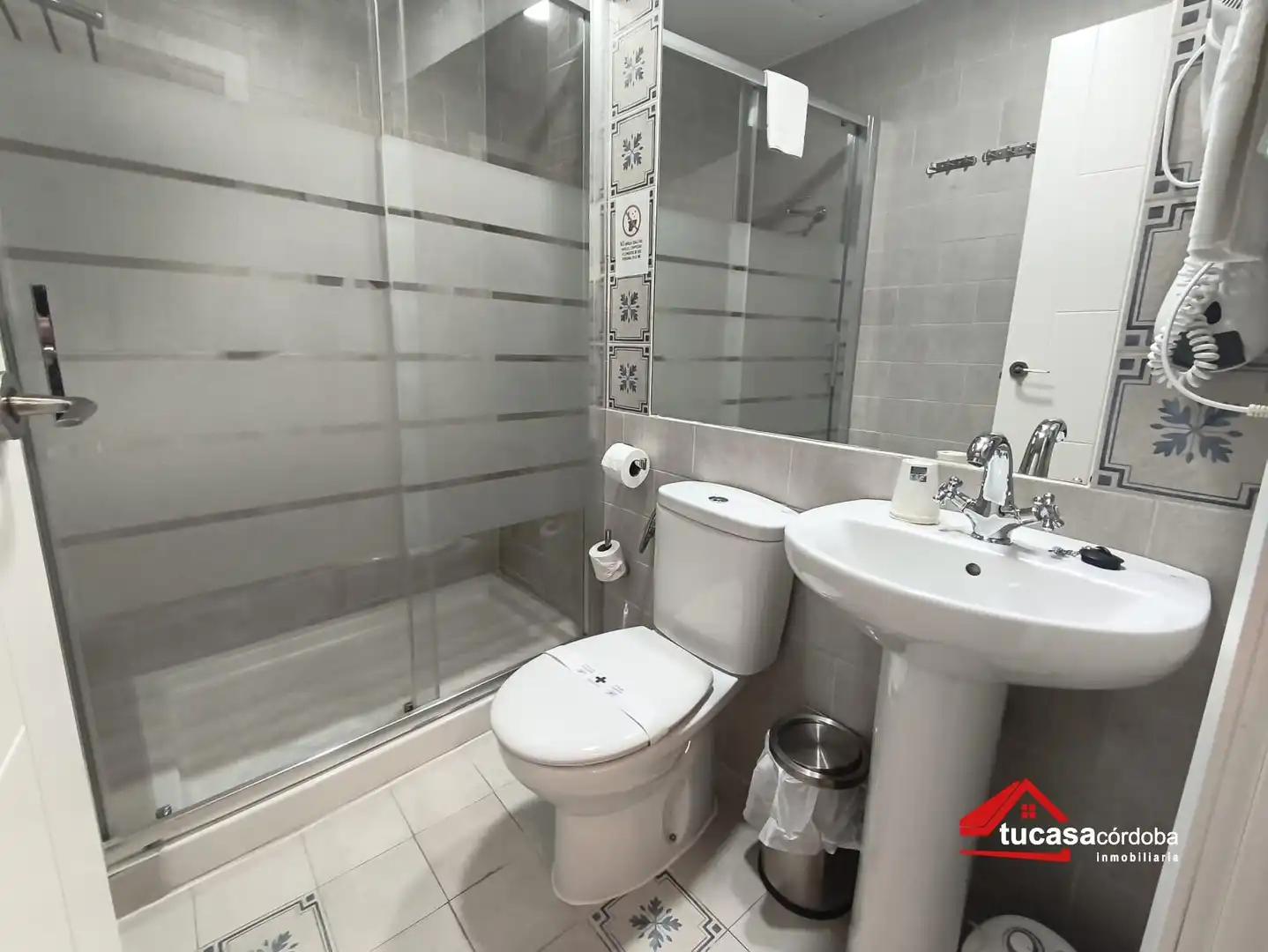 Badezimmer von Gebäude zum Verkauf in Córdoba
