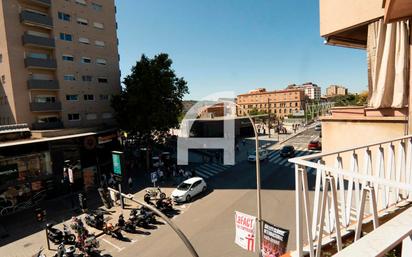 Vista exterior de Casa o xalet en venda en Terrassa amb Terrassa