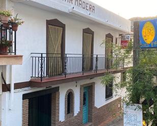 Vista exterior de Casa o xalet en venda en Otívar amb Aire condicionat i Terrassa