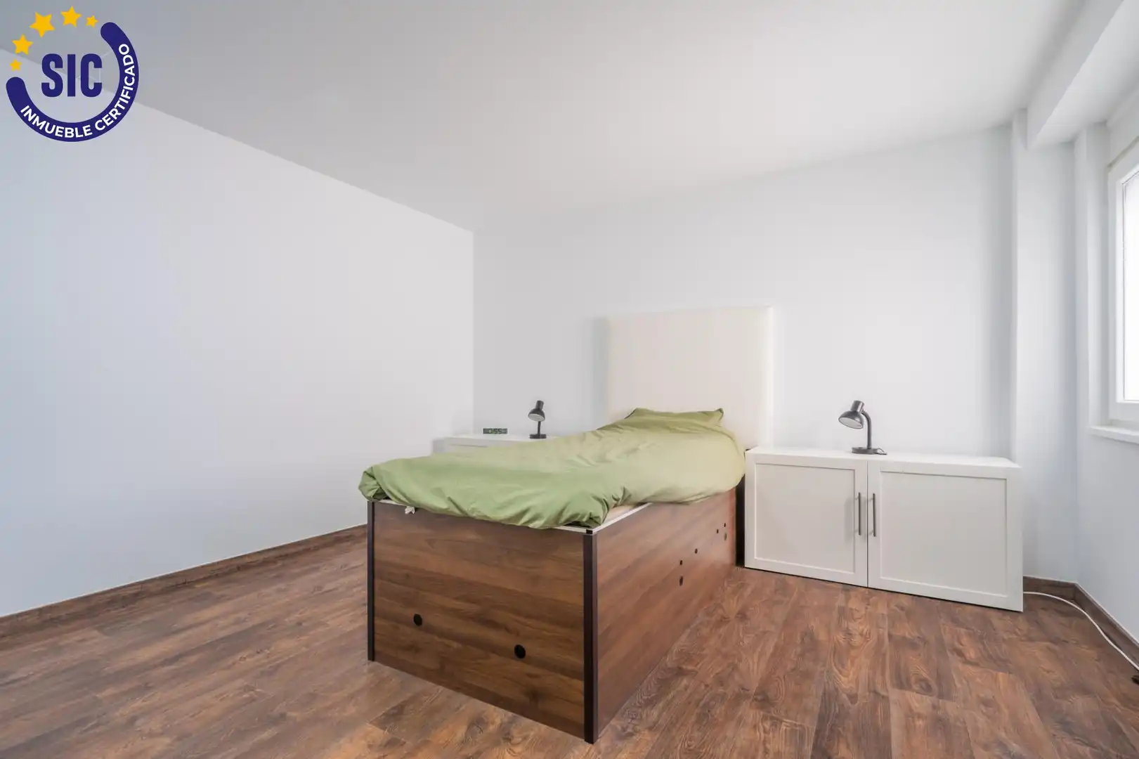 Schlafzimmer von Wohnung zum Verkauf in Valencia mit Klimaanlage, Heizung und Terrasse