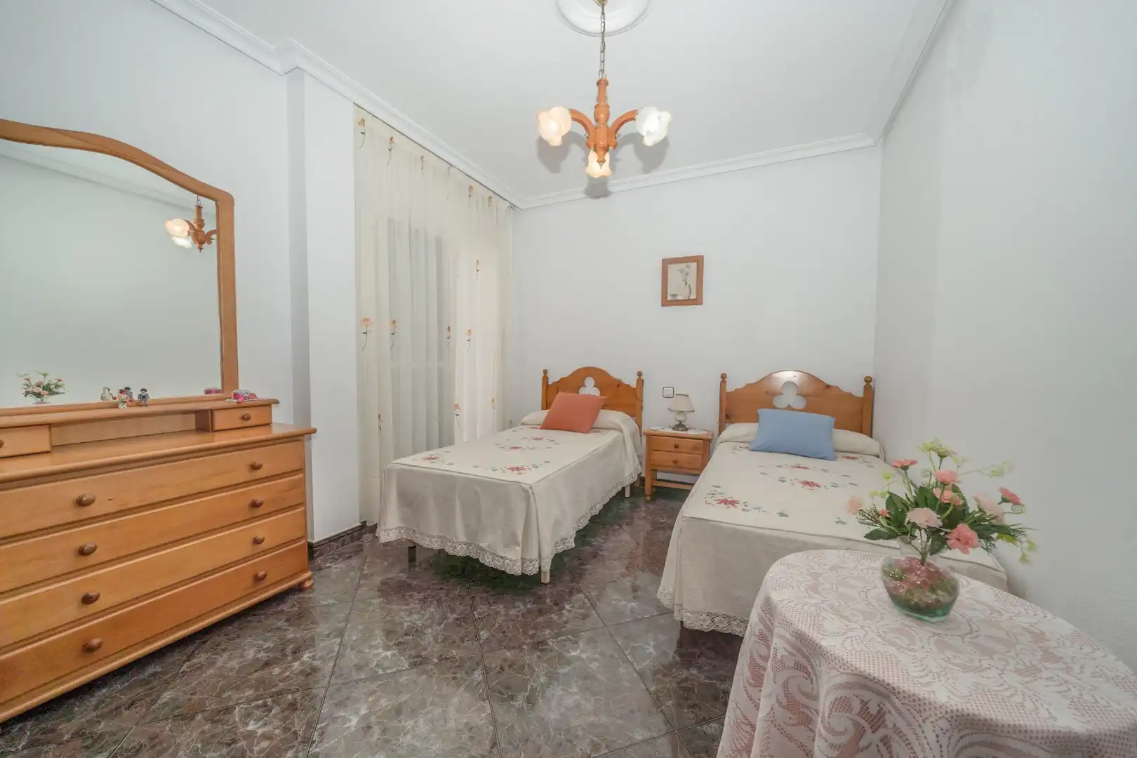 Dormitori de Casa adosada en venda en San Pedro del Pinatar amb Aire condicionat, Jardí privat i Terrassa
