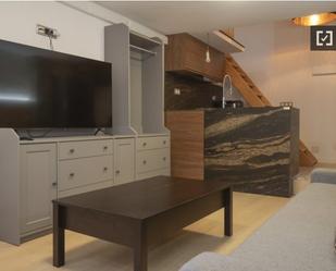 Flat to rent in  Madrid Capital  with Air Conditioner, Heating and Furnished