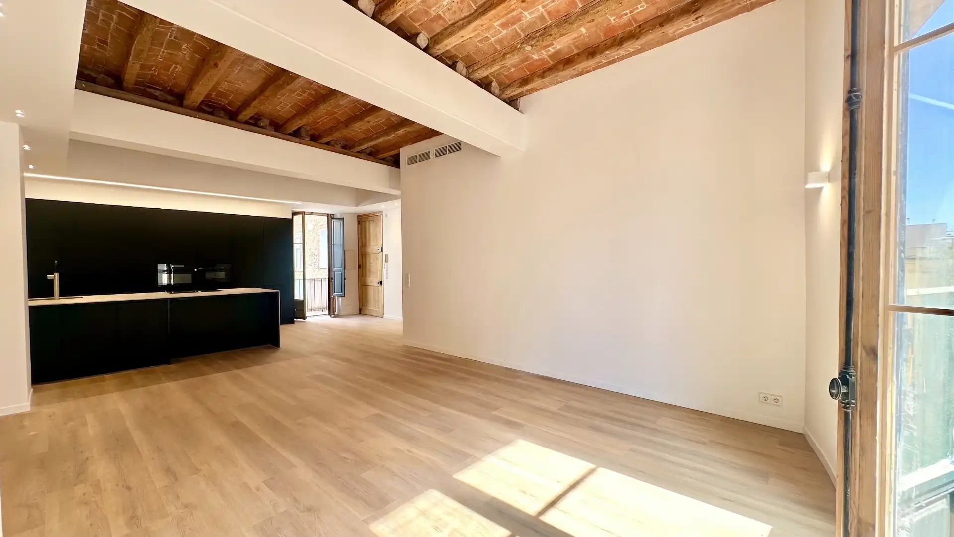 Appartamento con terrazza in vendita a Raval de Martí Folguera 51, imagen 6