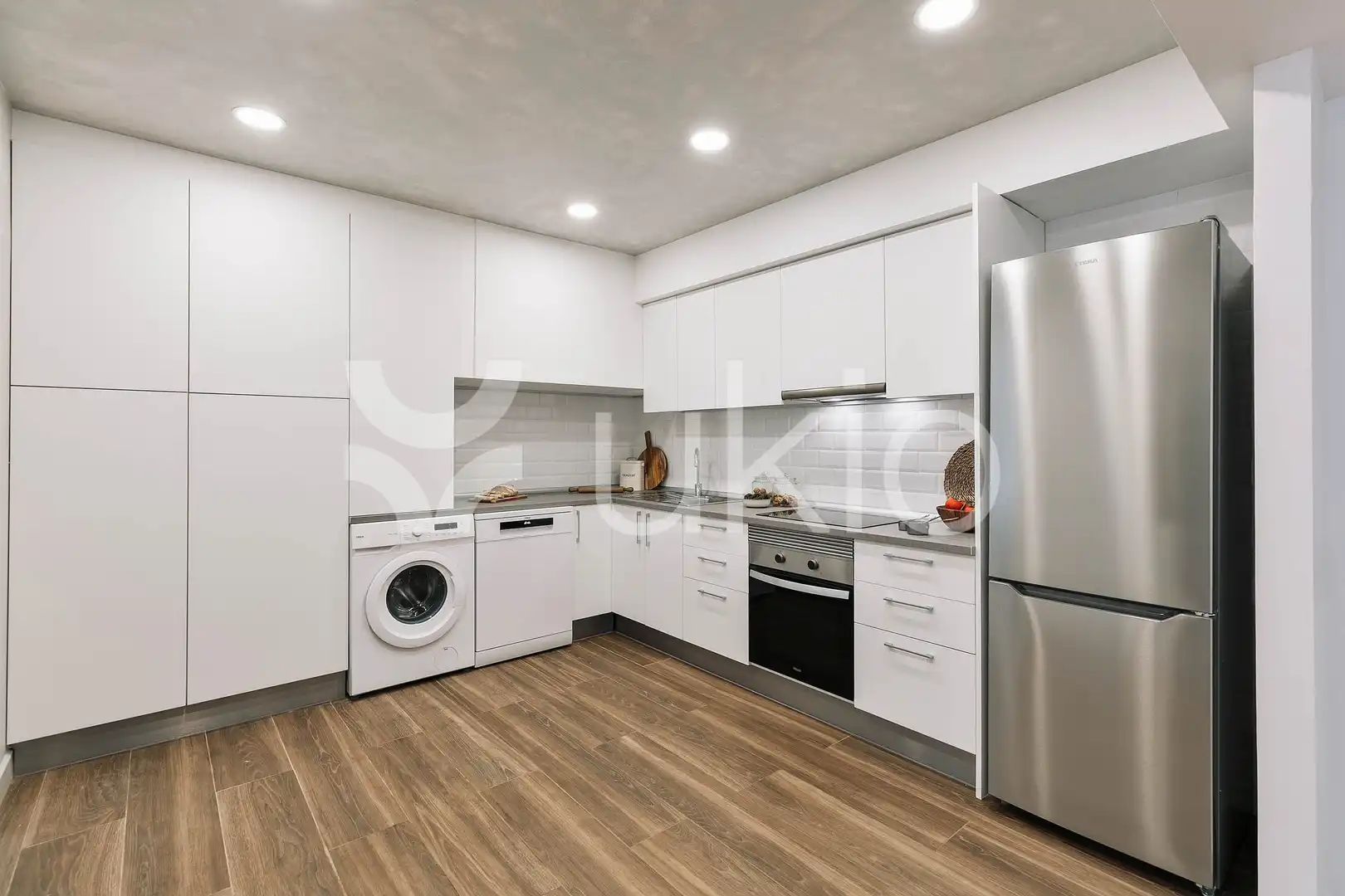 Cocina de Apartamento de alquiler en Barcelona con Aire acondicionado, Amueblado y Horno