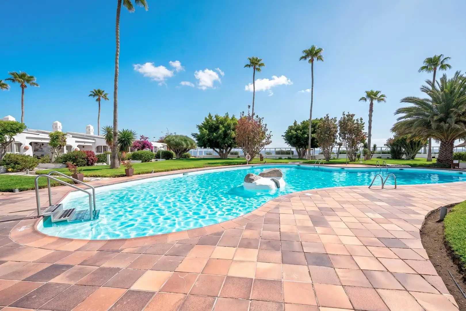 Piscina de Casa o chalet en venta en San Bartolomé de Tirajana con Aire acondicionado, Jardín privado y Amueblado