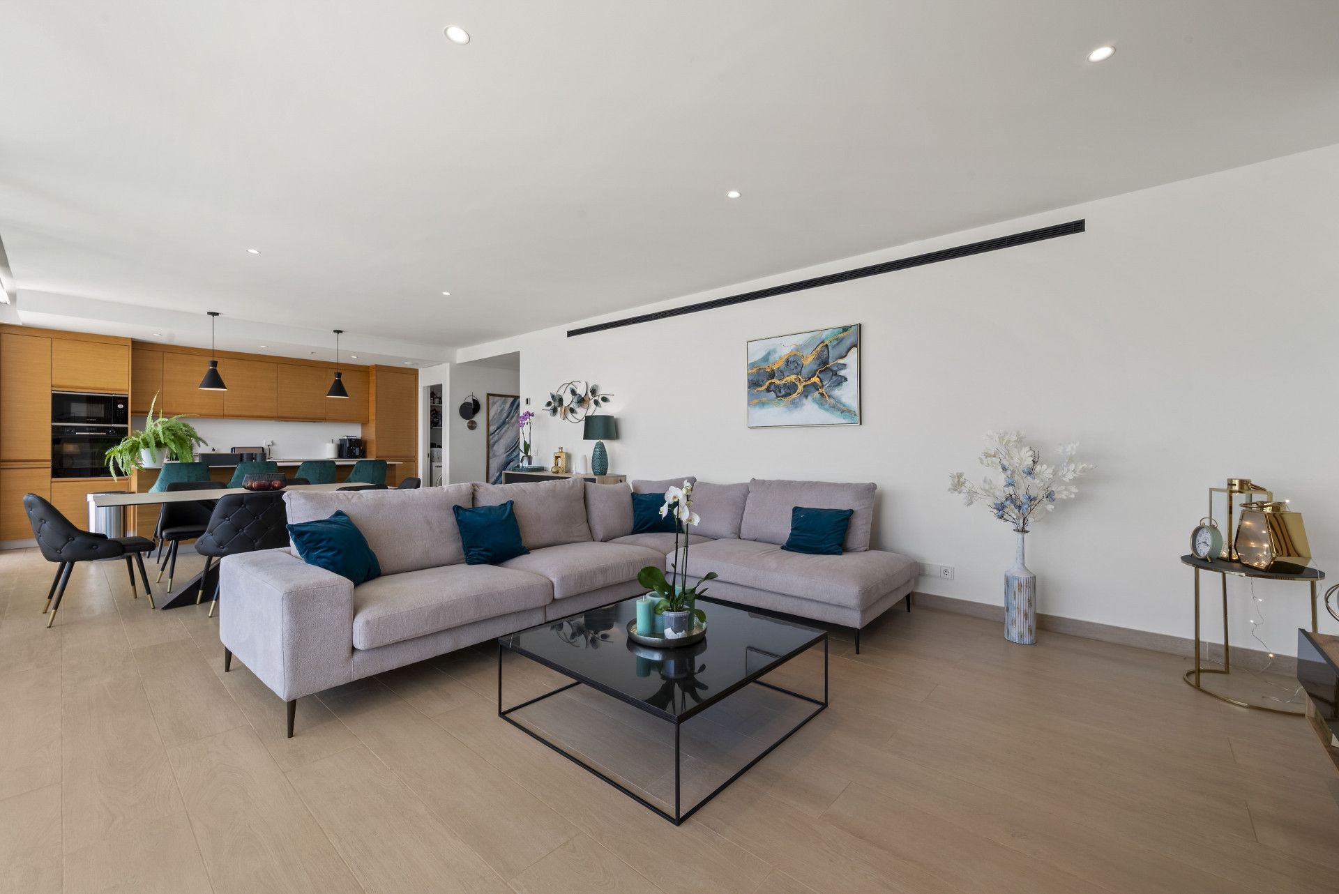 Sala d'estar de Apartament en venda en Fuengirola amb Aire condicionat, Terrassa i Piscina