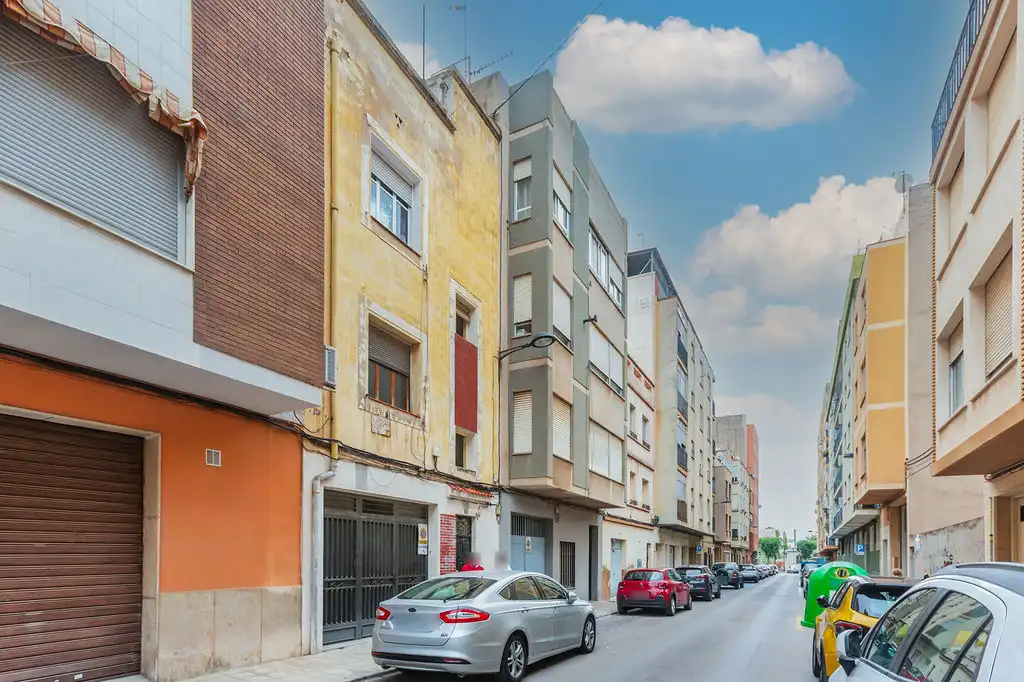 Piso en venta en Carrer Pintor Gimeno Barón, Cariñena - Carinyena