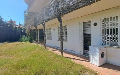 Vista exterior de Casa o xalet en venda en Sant Quirze del Vallès amb Piscina