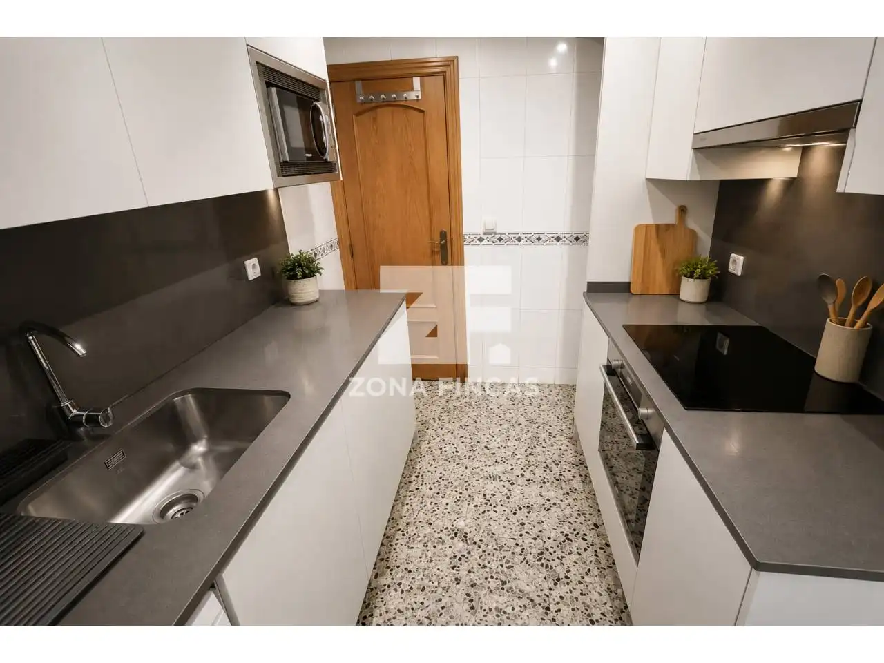 Cocina de Apartamento en venta en Santa Coloma de Gramenet con Aire acondicionado y Calefacción