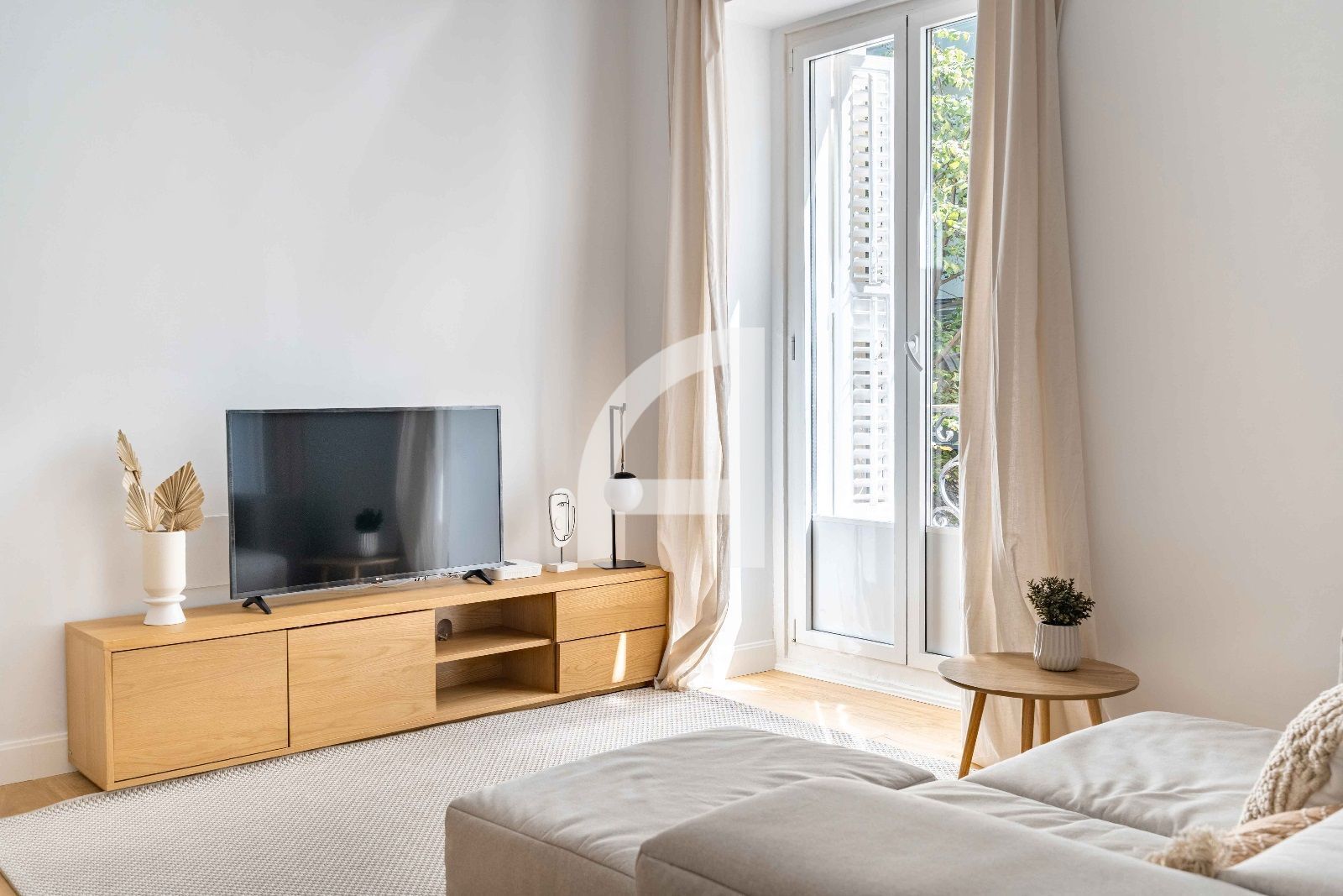 Sala de estar de Piso de alquiler en  Madrid Capital con Aire acondicionado, Calefacción y Terraza