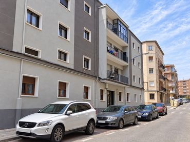 Pis amb ascensor en venda a Calle Gómez Arias