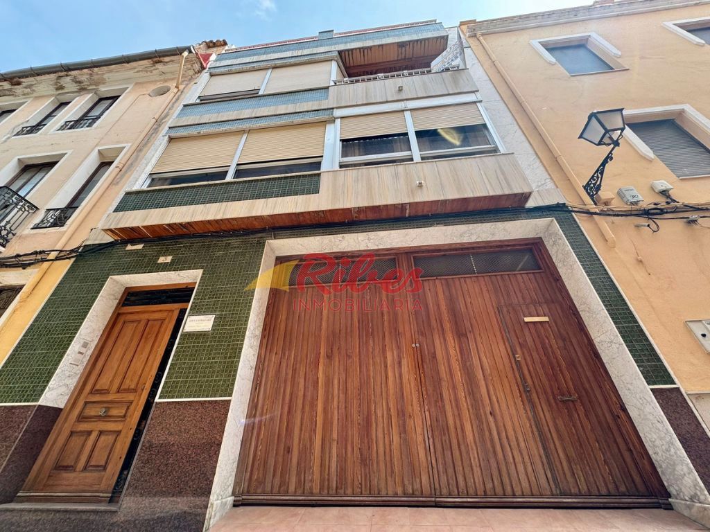Vista exterior de Casa o xalet en venda en Cullera amb Jardí privat, Moblat i Alarma
