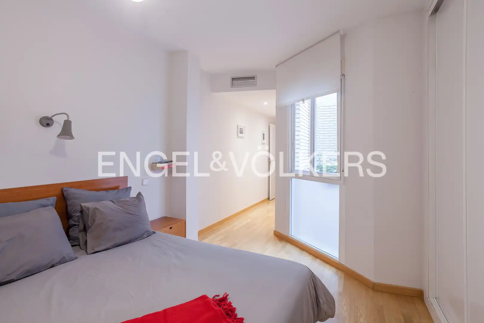 Schlafzimmer von Wohnung zur Miete in Madrid mit Klimaanlage, Heizung und Möbliert
