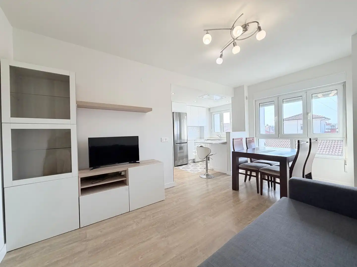 Sala de estar de Piso en venta en Avilés con Terraza y Amueblado