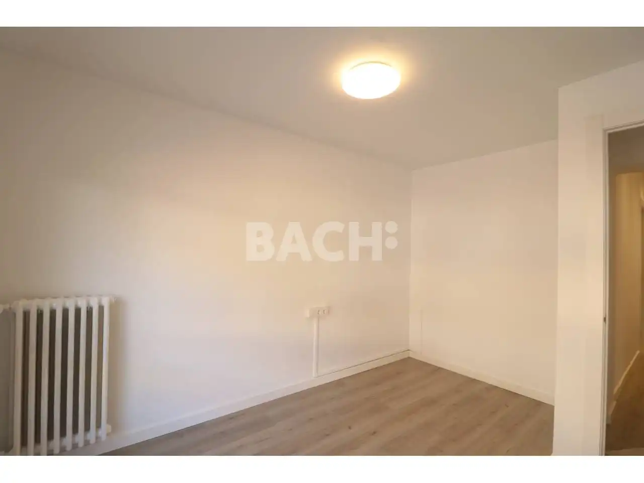 Wohnung zur Miete in Vic mit Heizung, Parkett und Terrasse