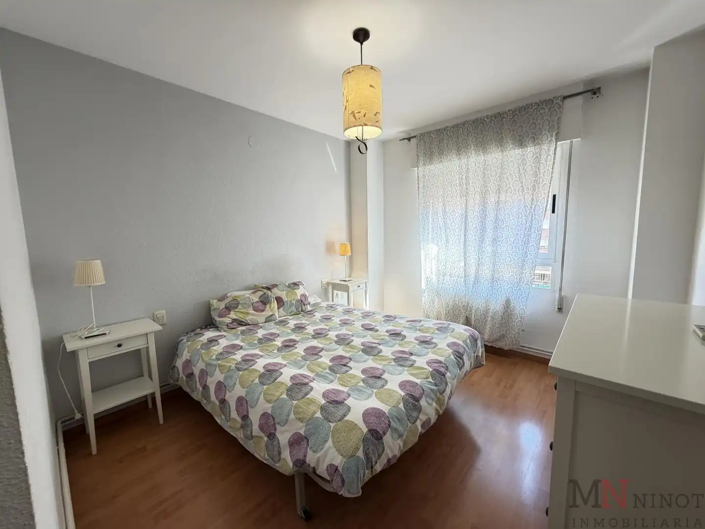 Habitación de Piso en venta en Castellón de la Plana / Castelló de la Plana con Aire acondicionado, Calefacción y Balcón