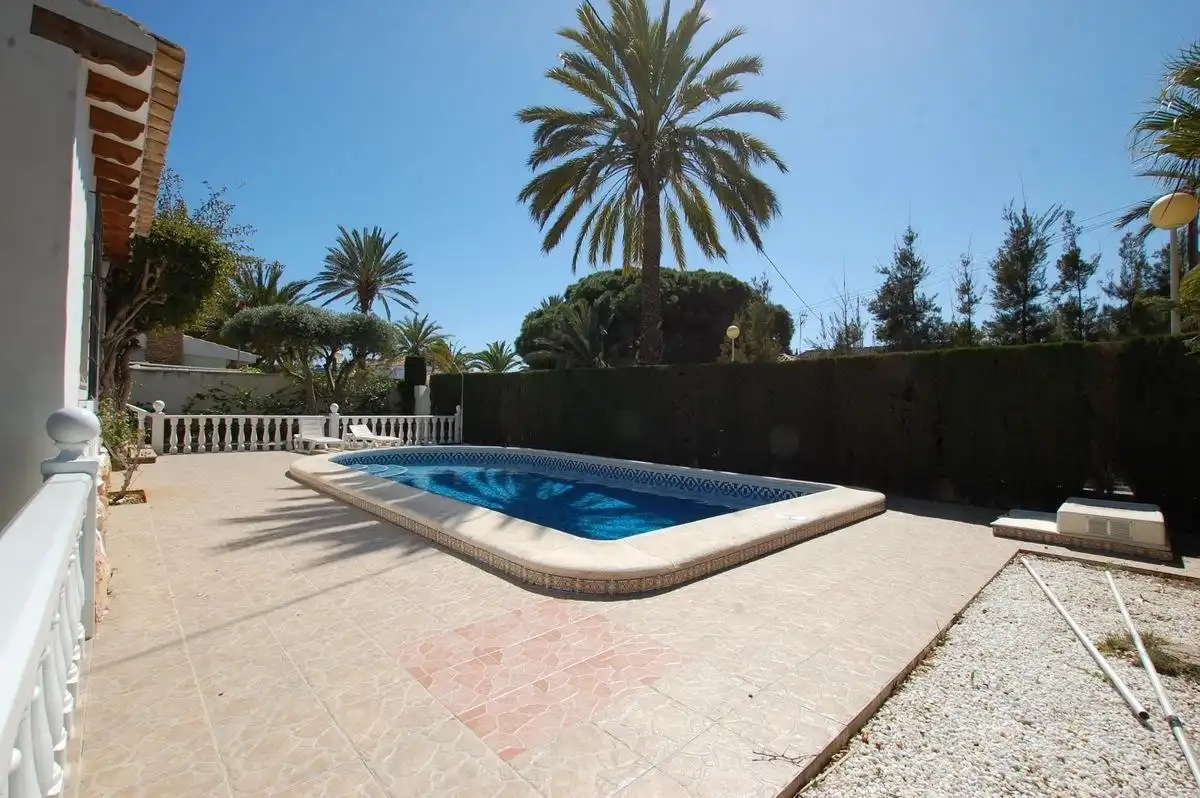 Houses for sale in Cabo Roig