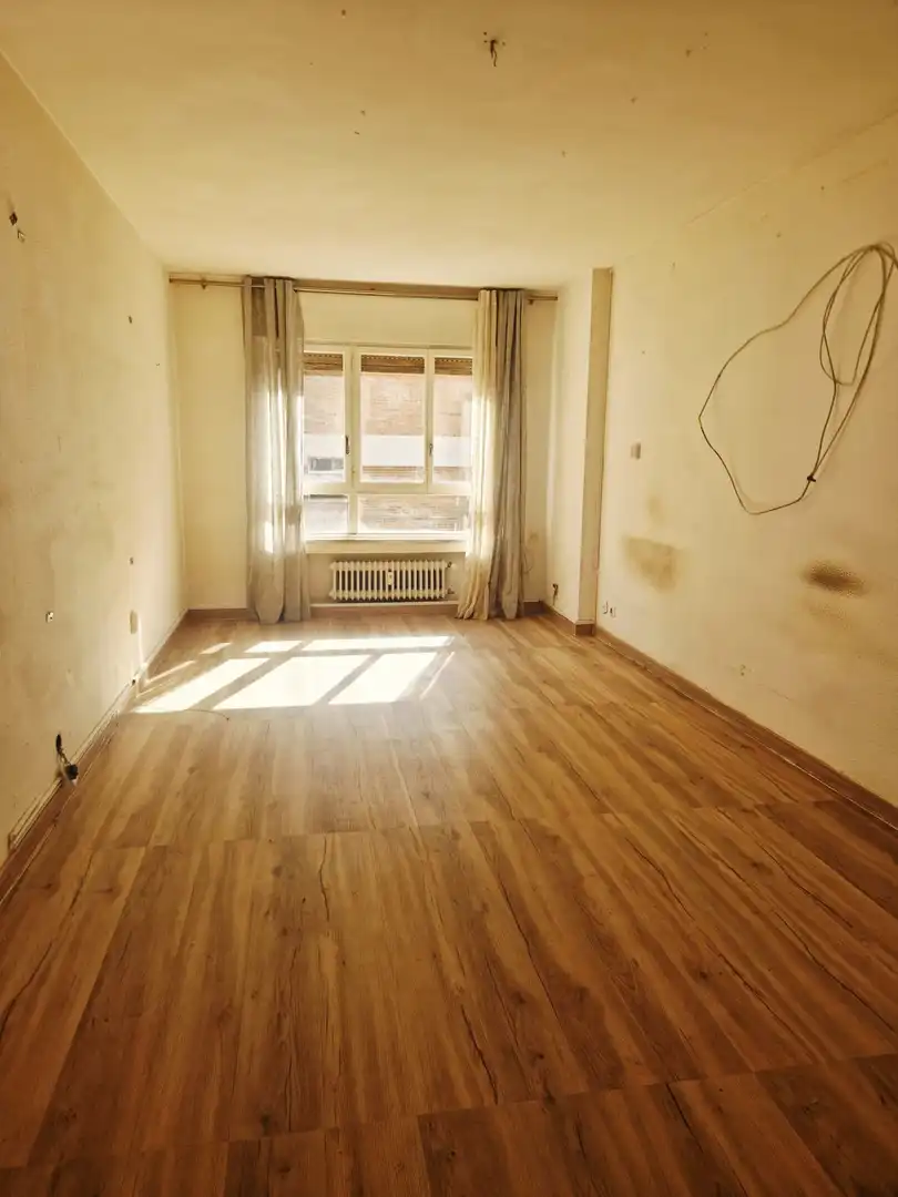 Sala de estar de Piso en venta en Oviedo  con Calefacción
