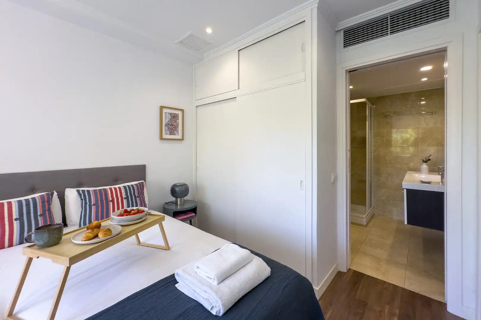 Bedroom of Apartments for rent in Madrid  with Air Conditioner, Heating and Furnished