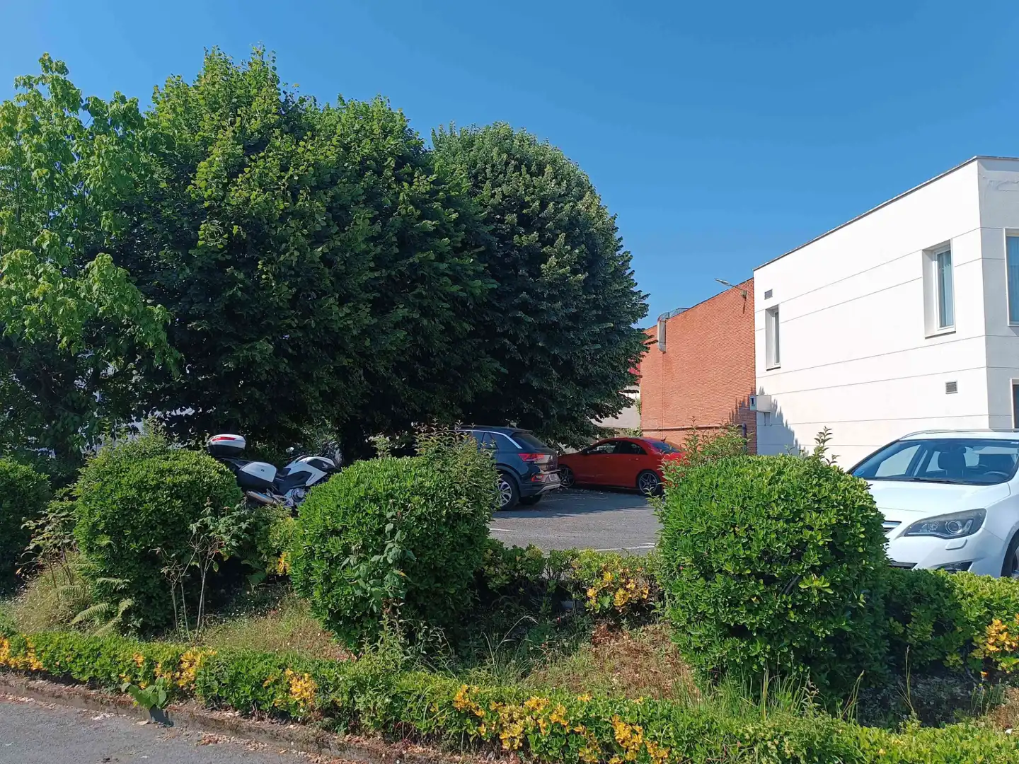 Parking de Nave industrial en venta en Derio