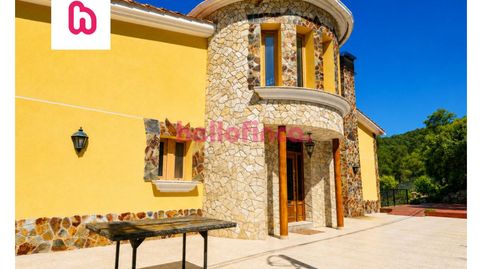 Conjunto residencial con tres viviendas independientes en Mas Milà, Olivella, dentro del Parque Natural del Garraf, imagen 3