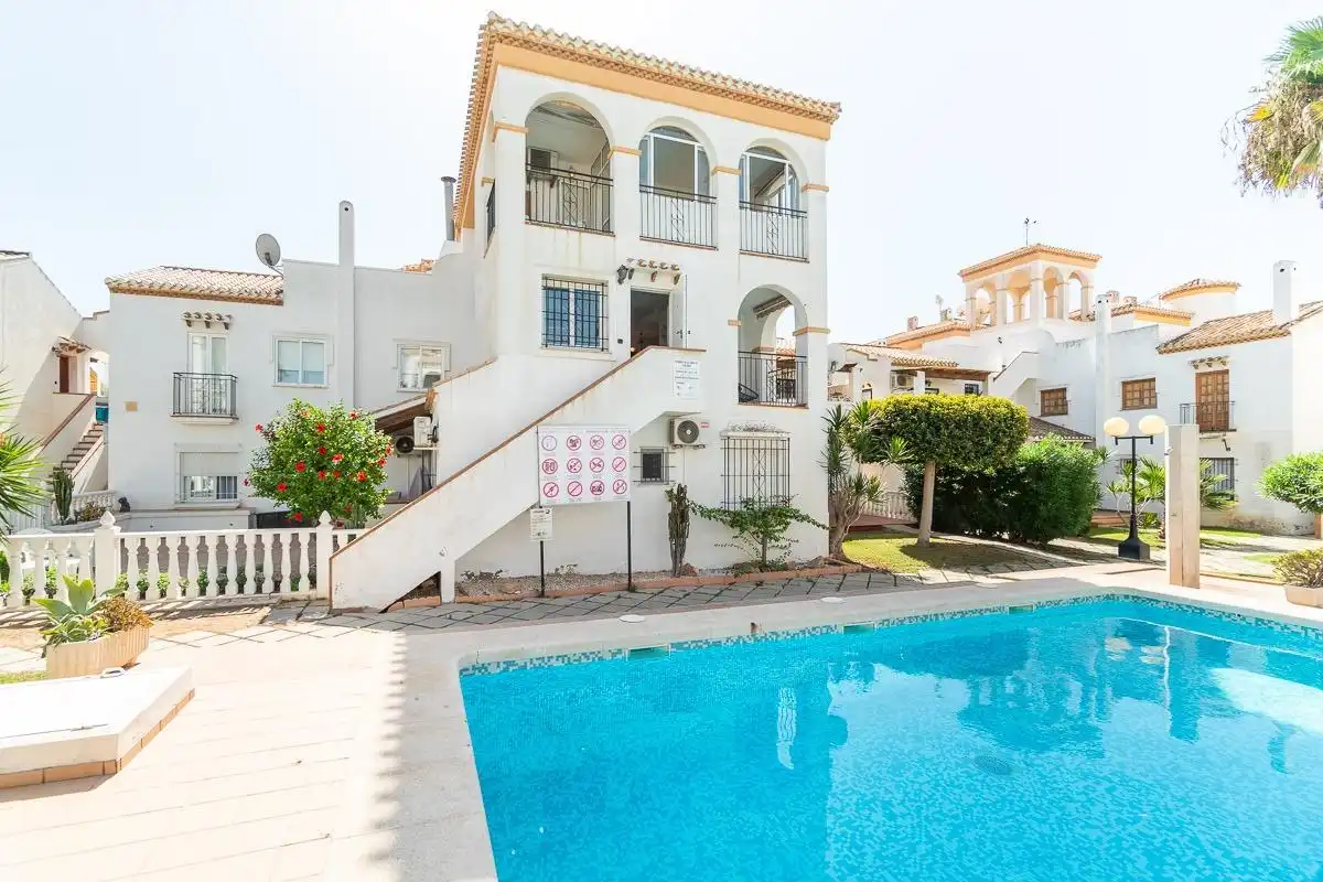 Maison mitoyenne à vendre à Orihuela Costa