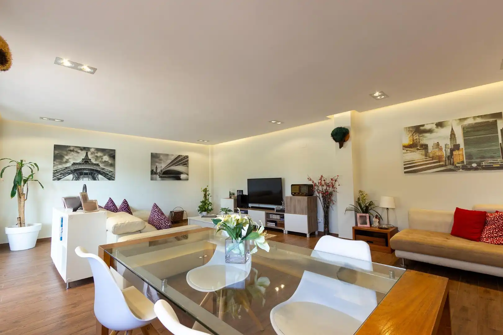 Sala d'estar de Casa o xalet en venda en Alicante / Alacant amb Calefacció, Jardí privat i Terrassa